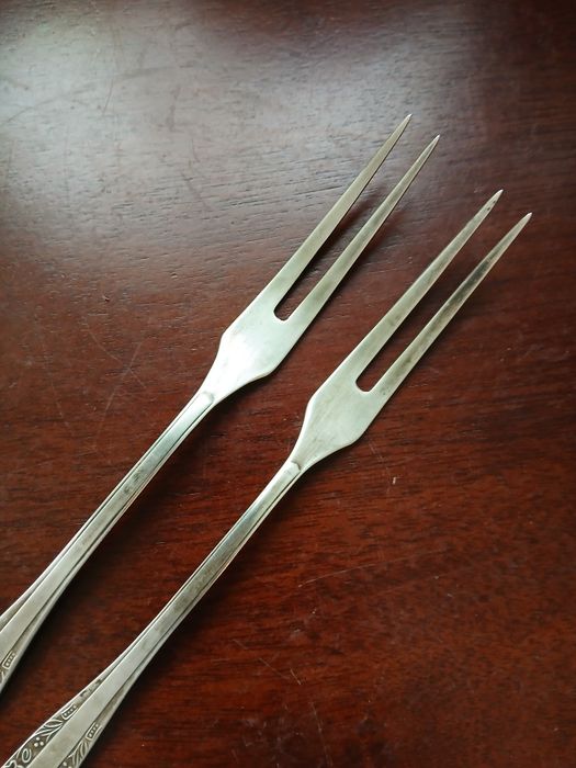 Hefra PRL dwa widelce posrebrzane do mięs wędlin przystawek
