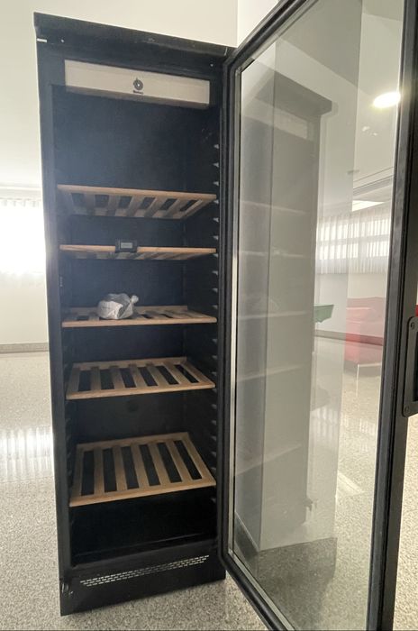 Refrigerador de garrafas (balay)