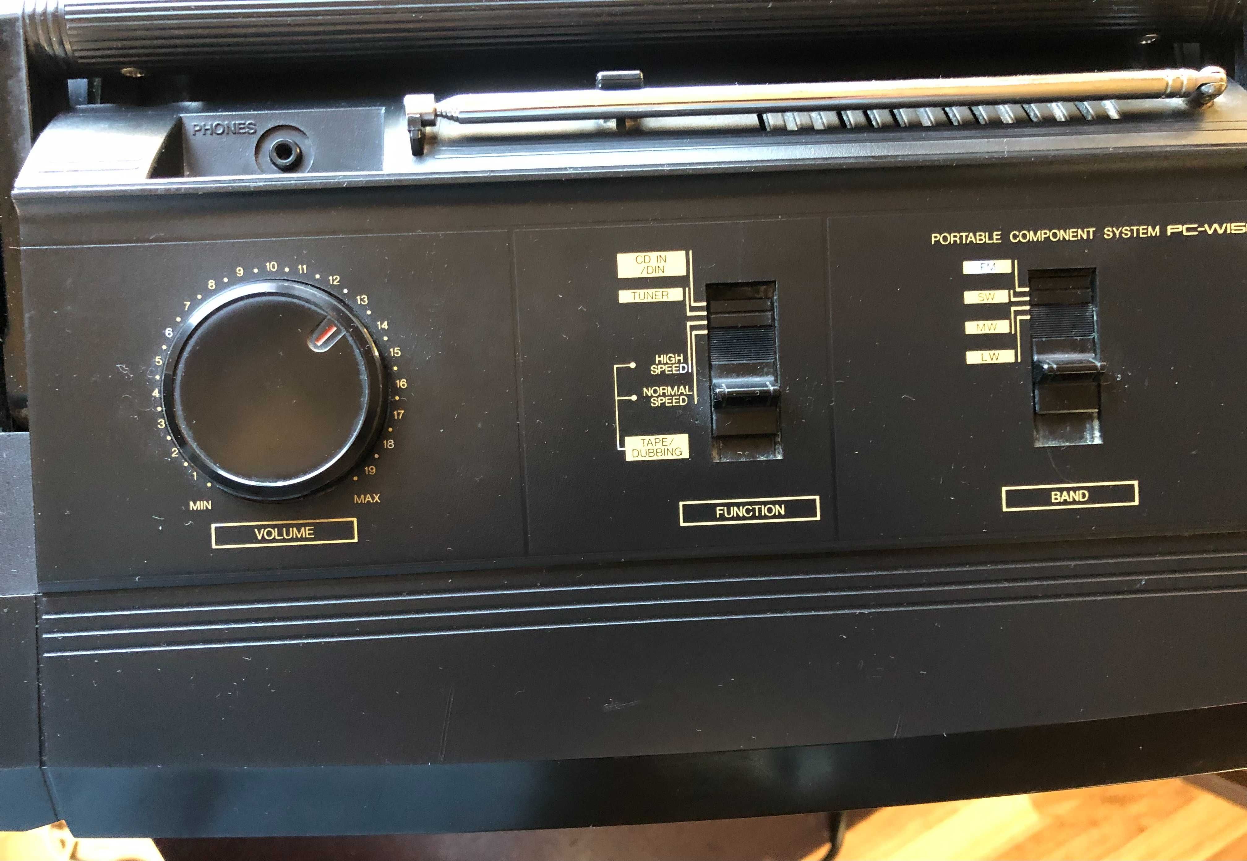 Магнитолу японскую JVC PC-W150
