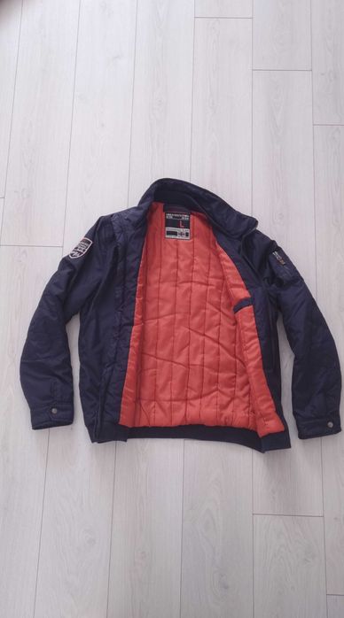 Стильная мужская демисезонная куртка