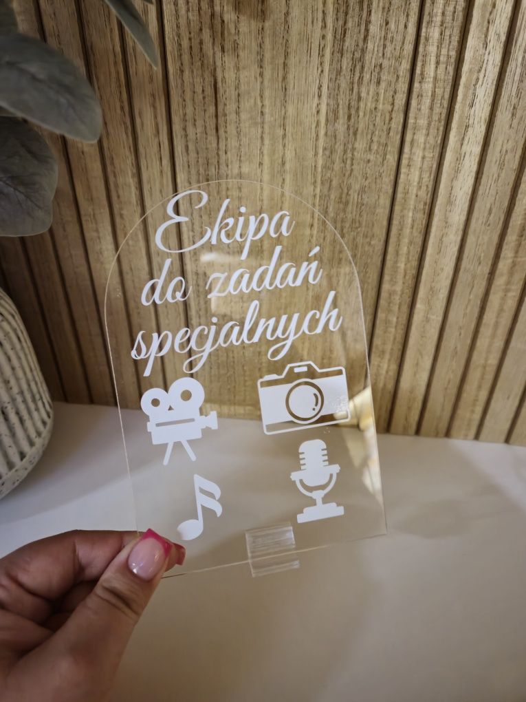 Tabliczka weselna ekipa do zadań specjalnych biala