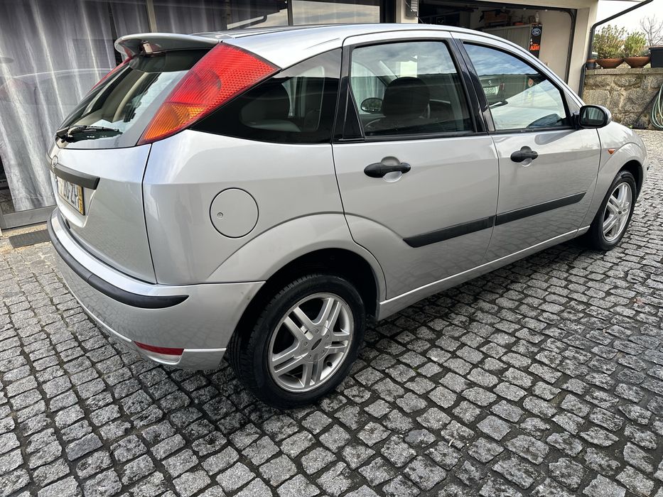 Ford focus 1.4 gasolina