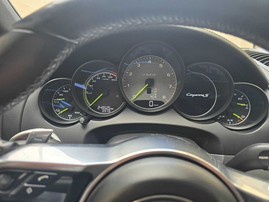 Porsche Cayenne S Hybrid 3.0