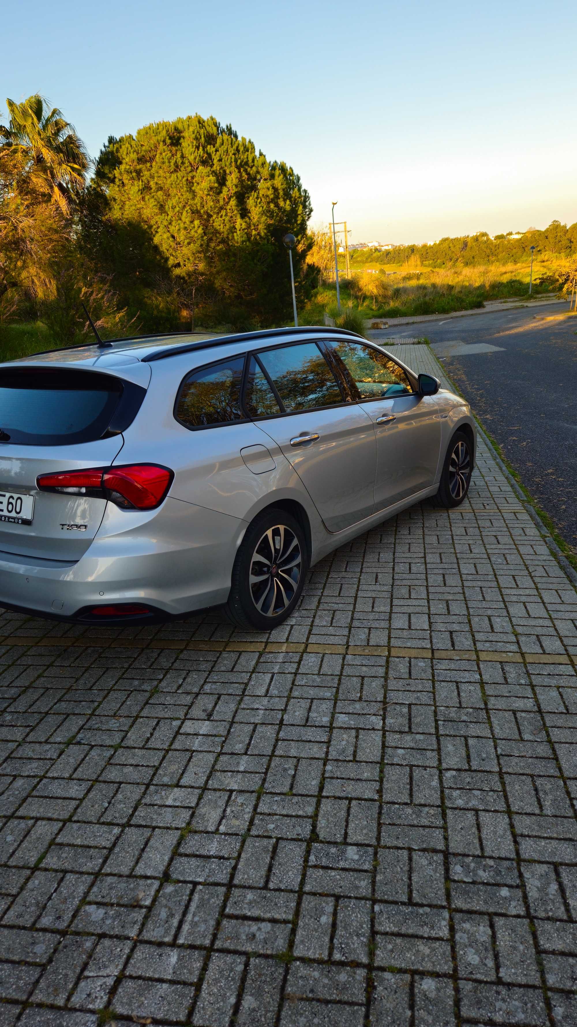 Fiat Tipo Station Wagon 1.6 M-Jet Lounge Tech J17 DCT
