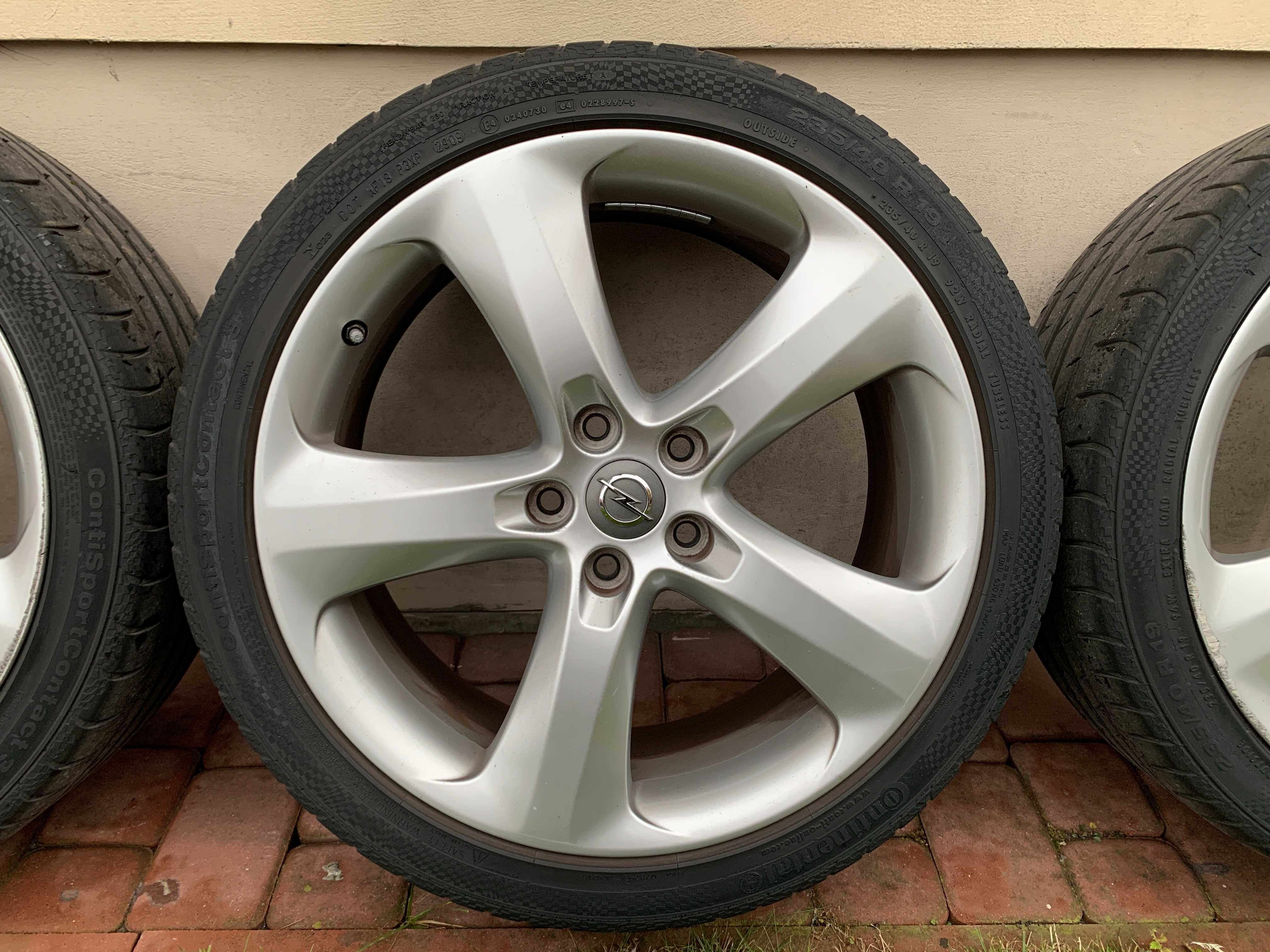 Koła 19 cali 5x115 Opel Zafira C Astra J Cascada Insignia B 235/40R19