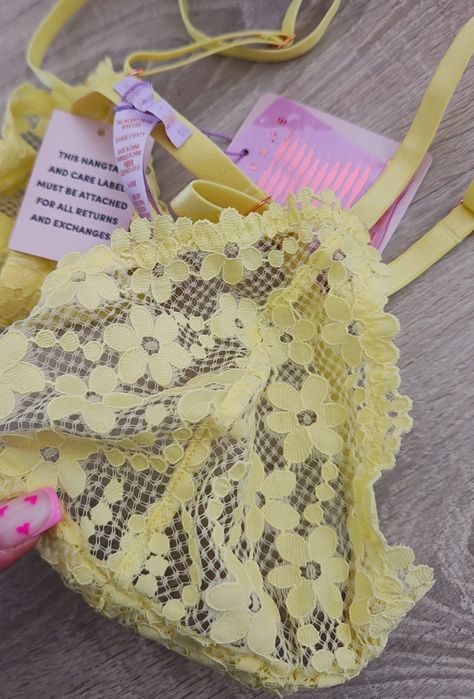 Przepiękny stanik biustonosz jasno żółty kwiaty Savage X Fentynt