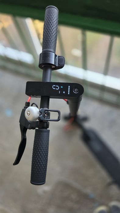 Продаю електросамокат у гарному технічному та зовнішньому стані.