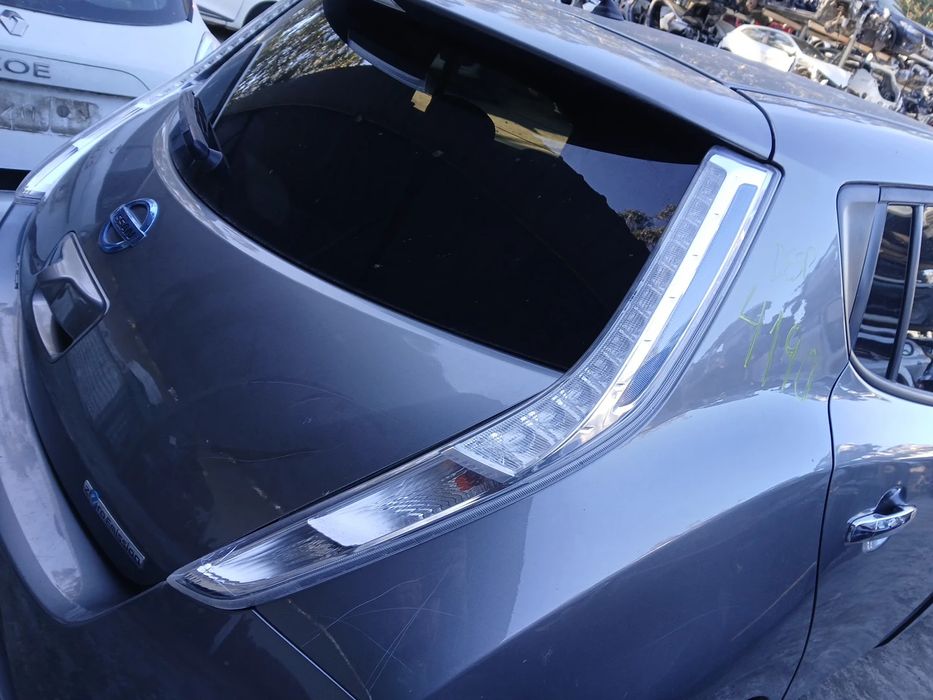 Farolim direito NISSAN Leaf EV (ZE0)