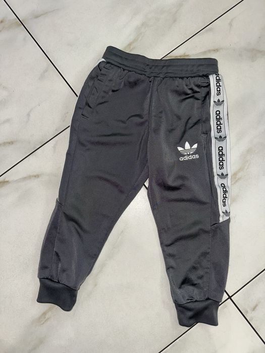 Детский серый спортивный костюм Adidas 3-4 года (98-104 см)