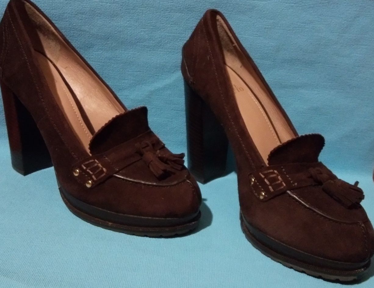 Продам женские туфли Vince Camuto