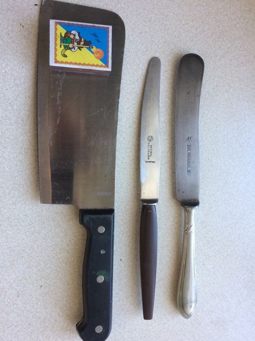 Набор ножей и вилок