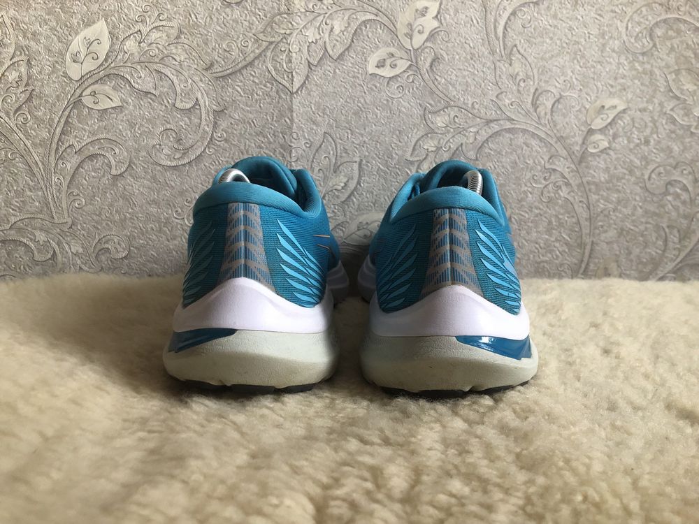 Оригінал кросівки Asics Gel GT2000 11 біг волейбол 42,5 42 41,5 27