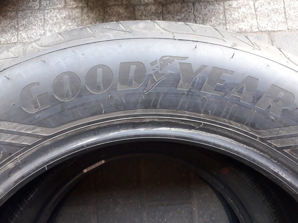 GOODYEAR 235/60R18 103W , pojedyńcza opona letnia.