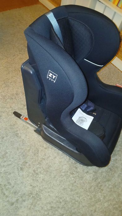 Cadeirinha Auto ZY Safe ISOFIX (9-18kg) – Como Nova