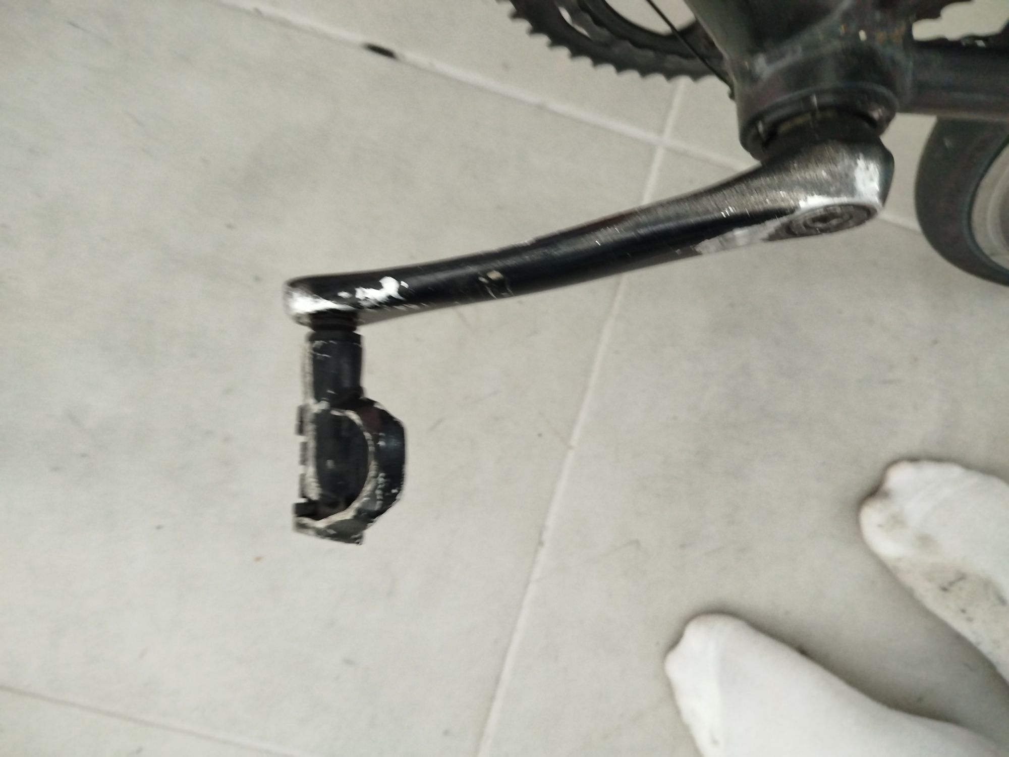 Bicicleta de estrada com pedais Look+ Sapatilhas(precisa reparo)