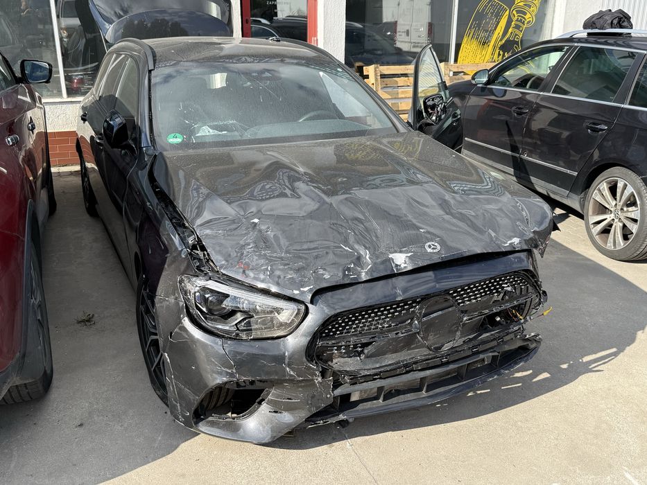 Mercedes E klasa W213 Lift !AMG! E200 eqboost