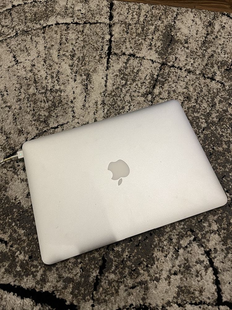 MacBook Air 13 STAN BDB