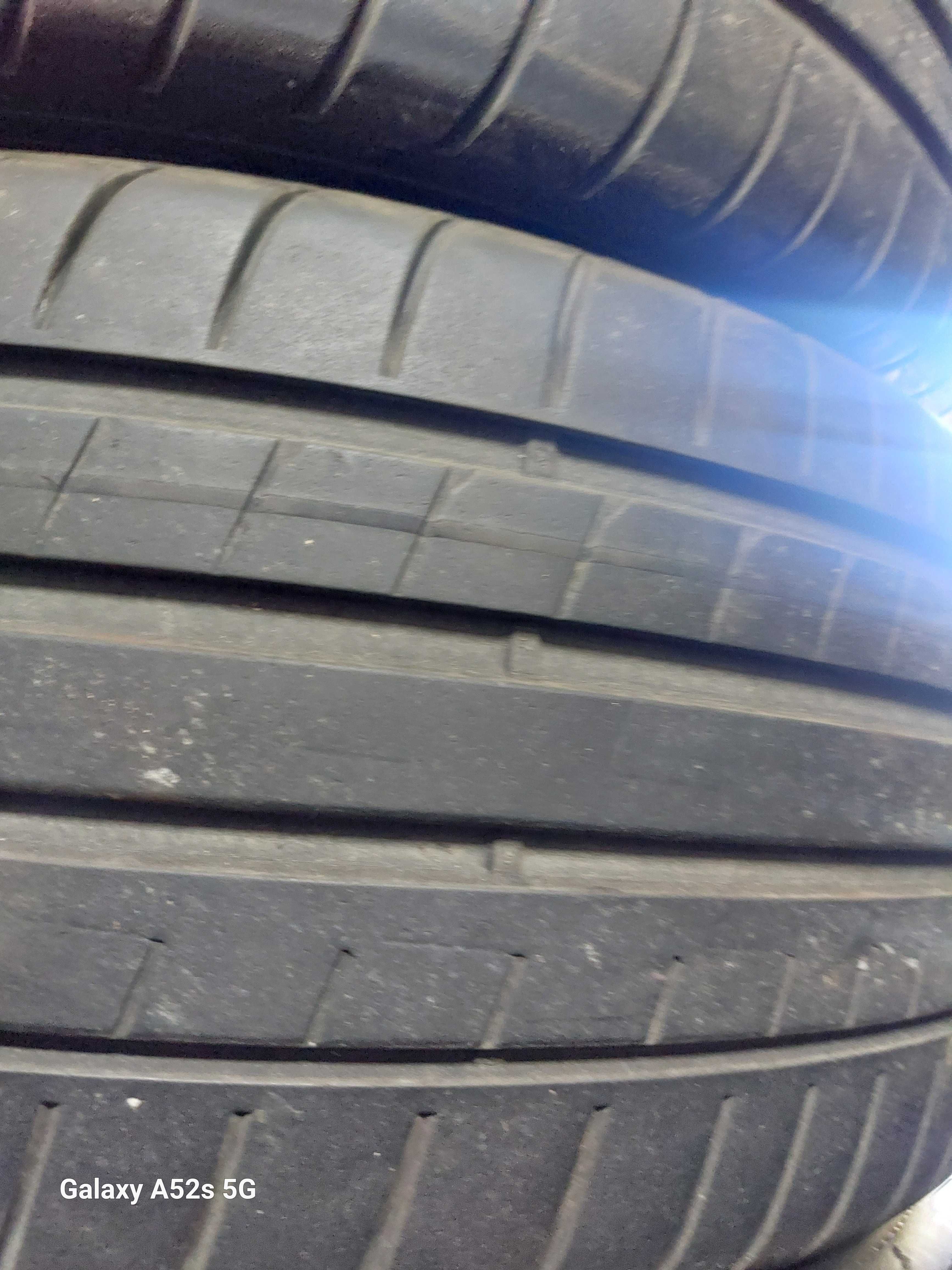 265 35 R21 goodyear 22r.