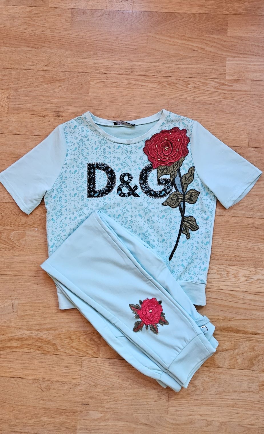 Костюм D&G на дівчинку XS