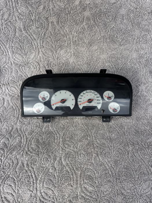 Панель приладів Jeep Grand Cherokee