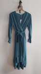 Vestido midi verde água manga comprida