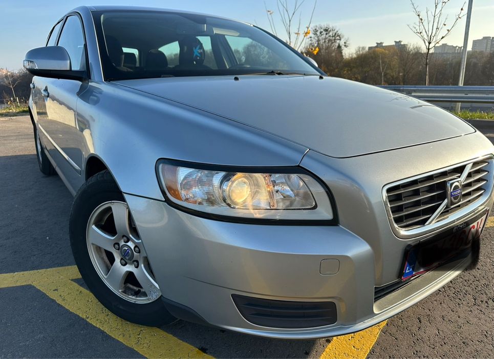 Продам вольво v50 1.6 диз НЕРОЗМИТНЕНА
