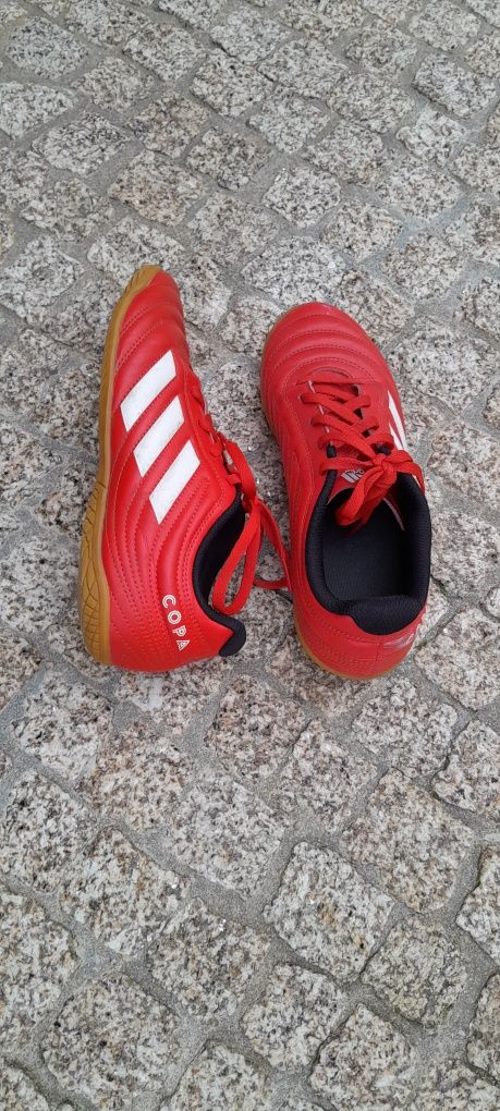 Sapatilhas futsal adidas