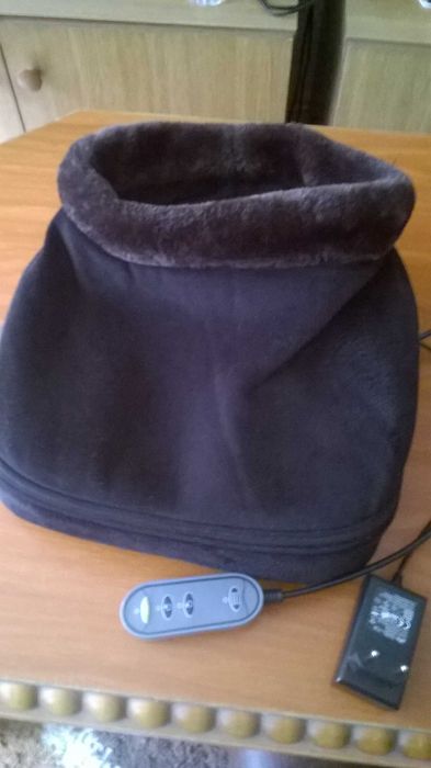 Masażer - ogrzewacz but