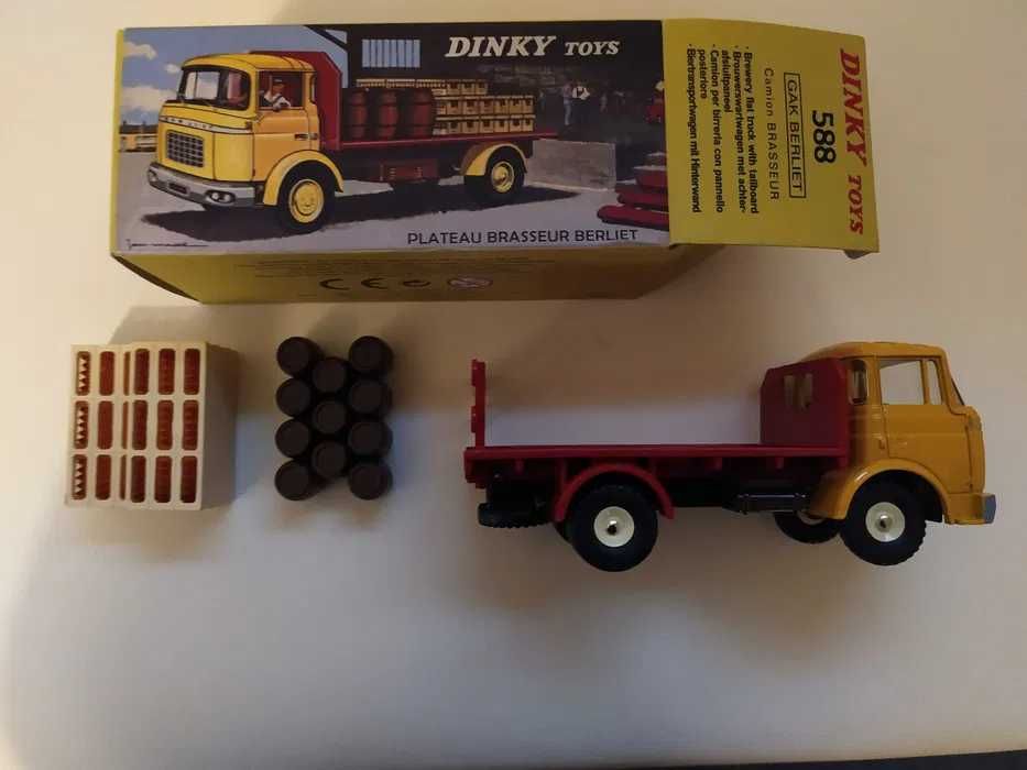 Dinky “Berliet Gak” – Distribuidor de Cerveja -2016 Box (Novo)