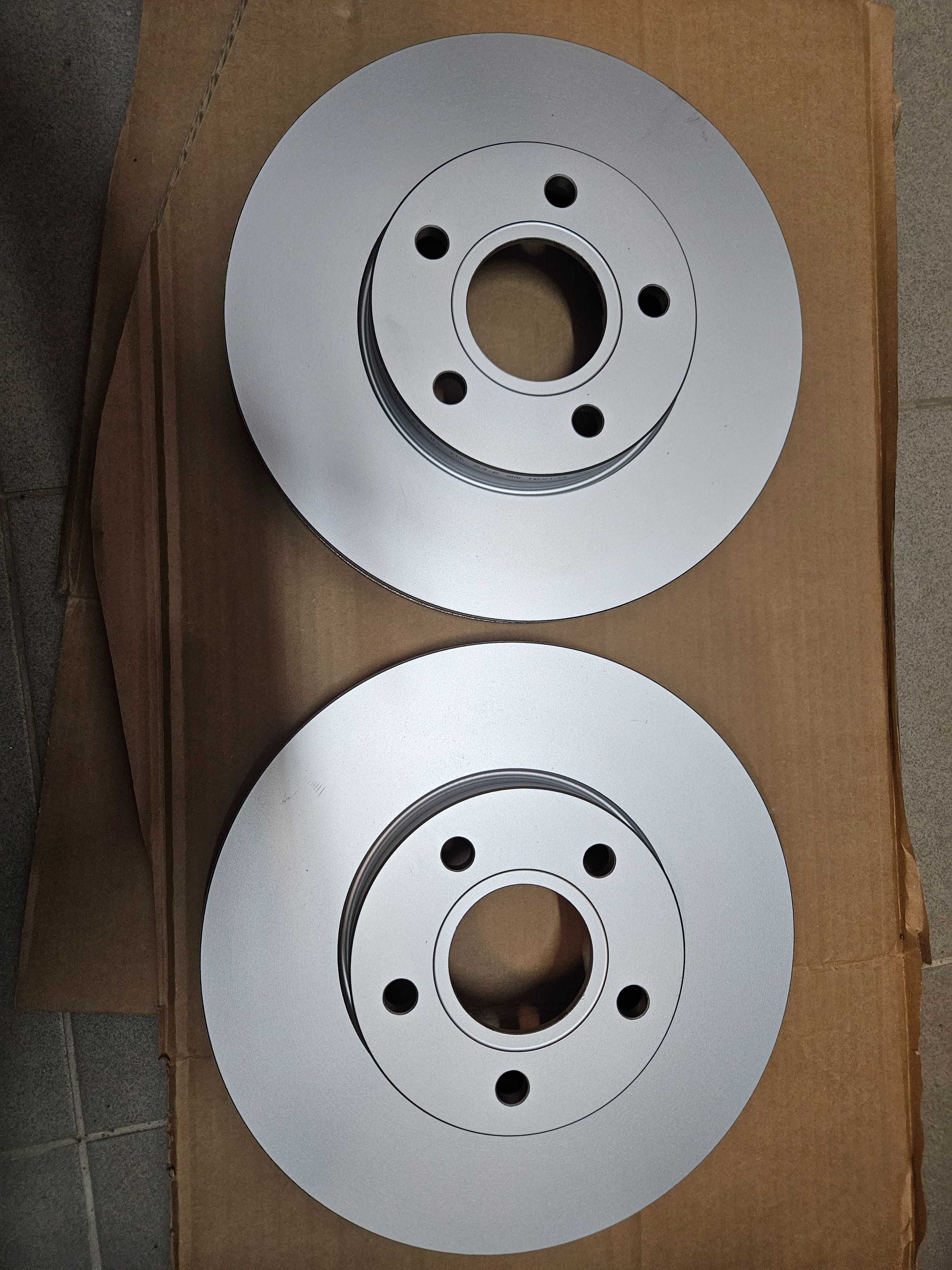 Nowe Tarcze hamulcowe Przód Ford Focus Mk III