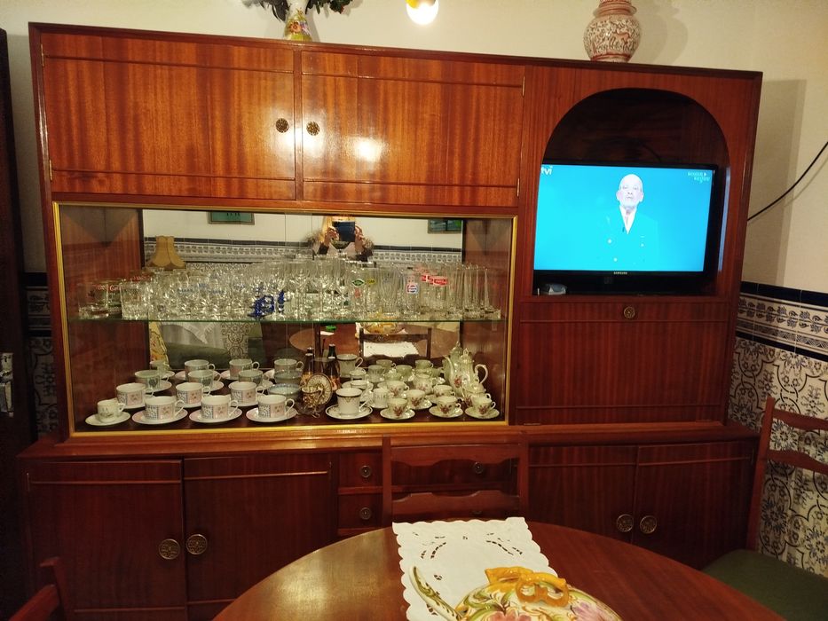 Mobília de sala de jantar em madeira