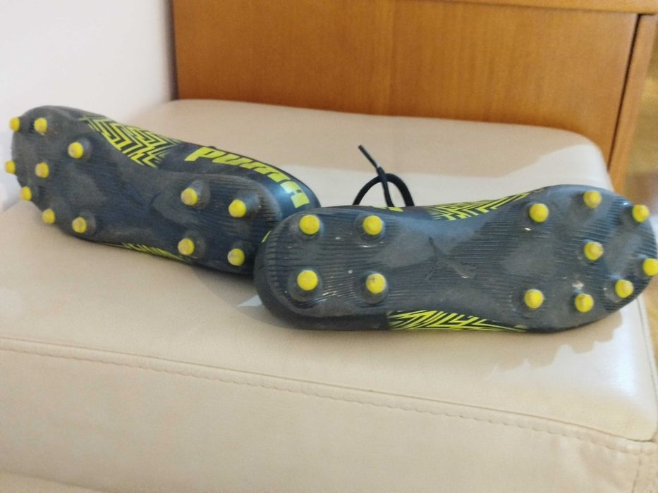 Chuteiras Puma futebol como novas 38