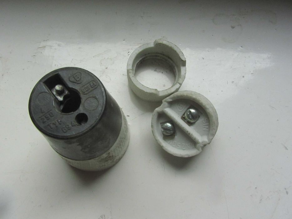 Stara oprawka porcelanowa gwint do żarówki E27