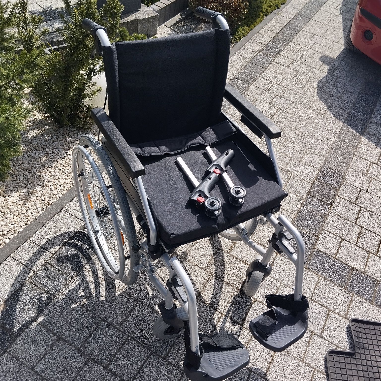 Nowy wózek inwalidzki