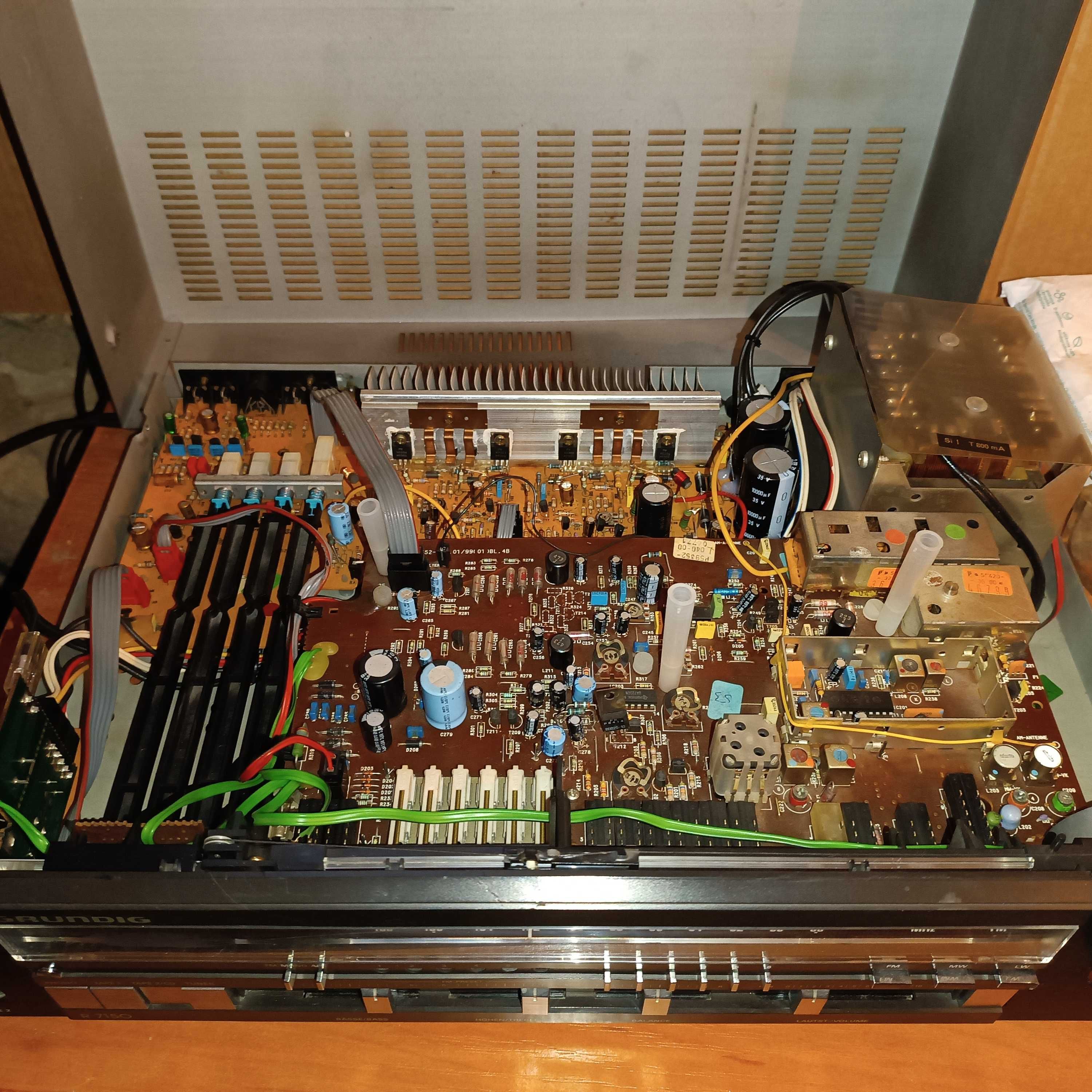 Grundig R 7150 amplituner