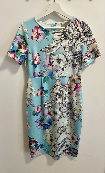 Niebieska sukienka w kwiaty ASOS 40