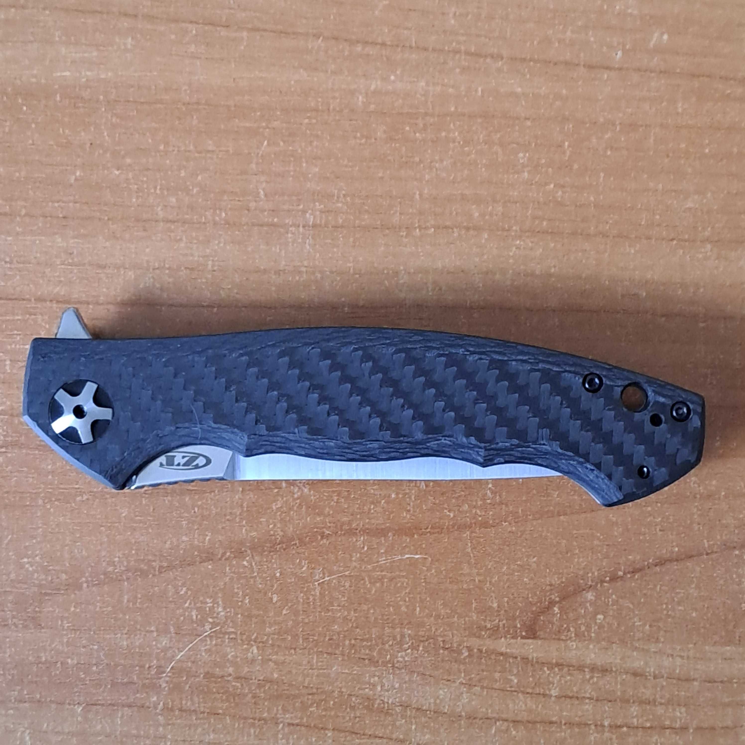 Складной ZT 0452 CF