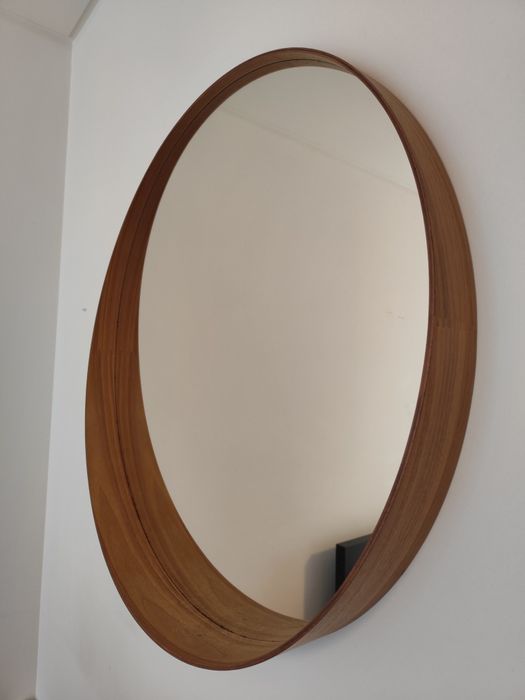 Espelho redondo com rebordo