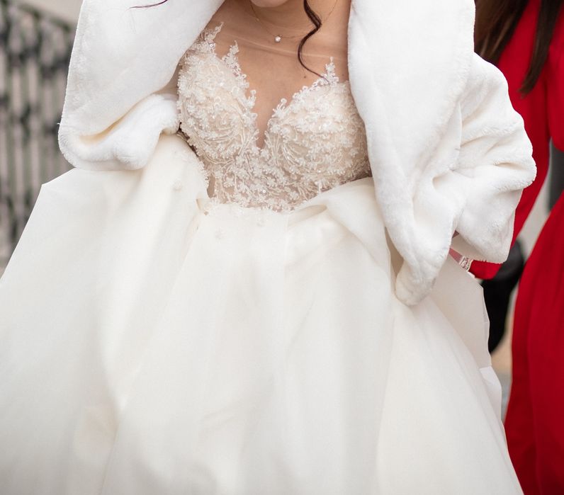 Оренда,продаж Весільне плаття молочного кольору