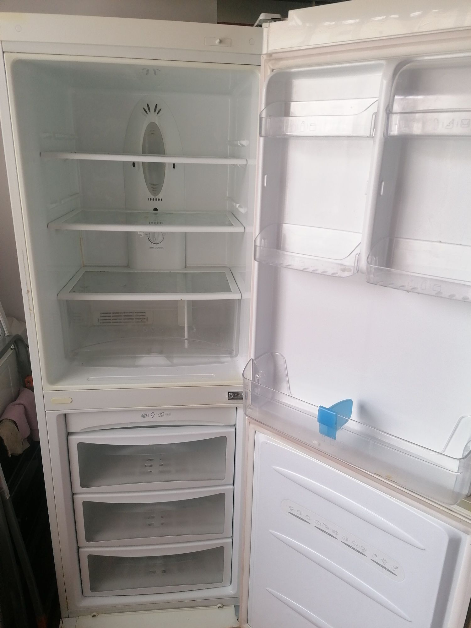 Chłodziarko-zamrażarka LG No Frost GR-B359PVQA