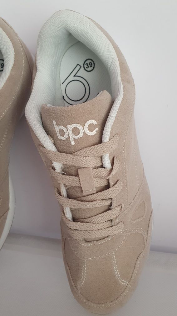 Buty sportowe Bpc Bonprix w modnym kolorze Rozmiar 39