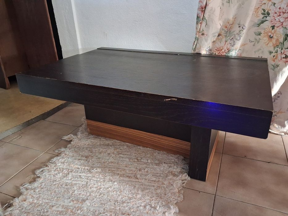 Mesa para sala em bom estado