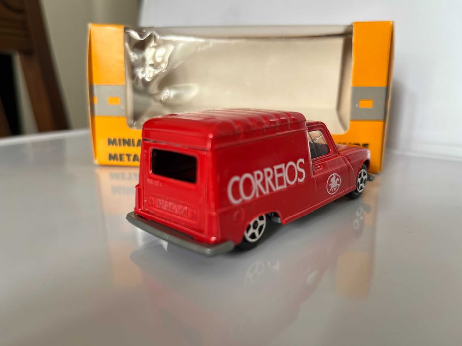 Renault 4 Fourgonnette - CTT Correios de Portugal - esc.1/43