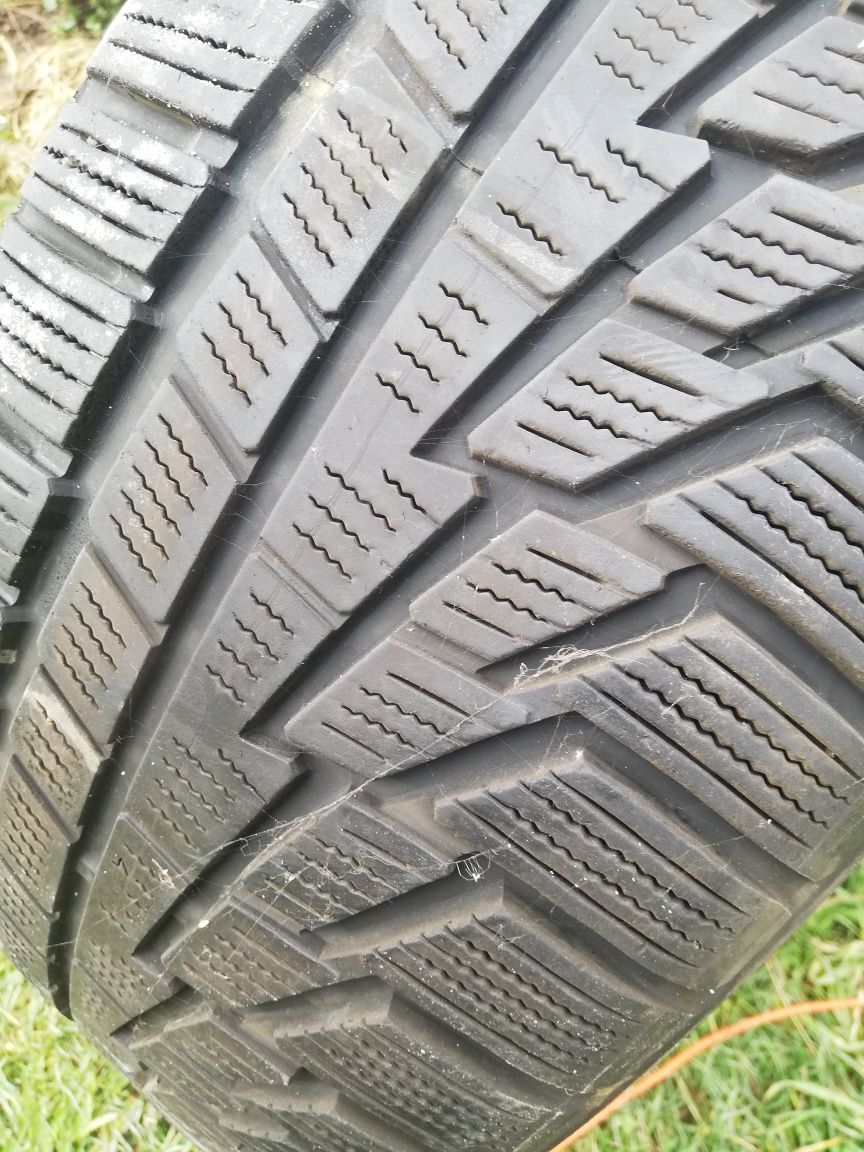 Opony 235/55 R17