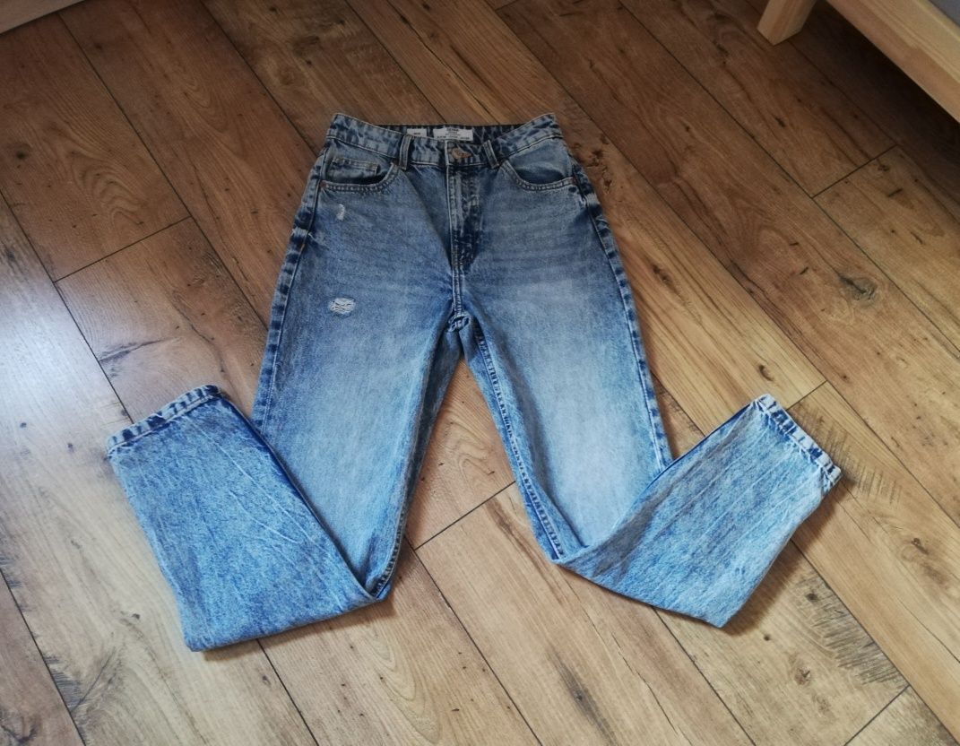 Mom jeans Bershka r.36 (S)