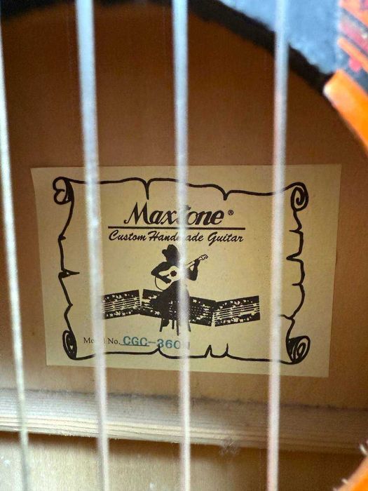 Класична гітара MAXTONE CGC-360N