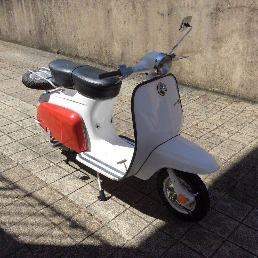 Lambretta j50 de 1976