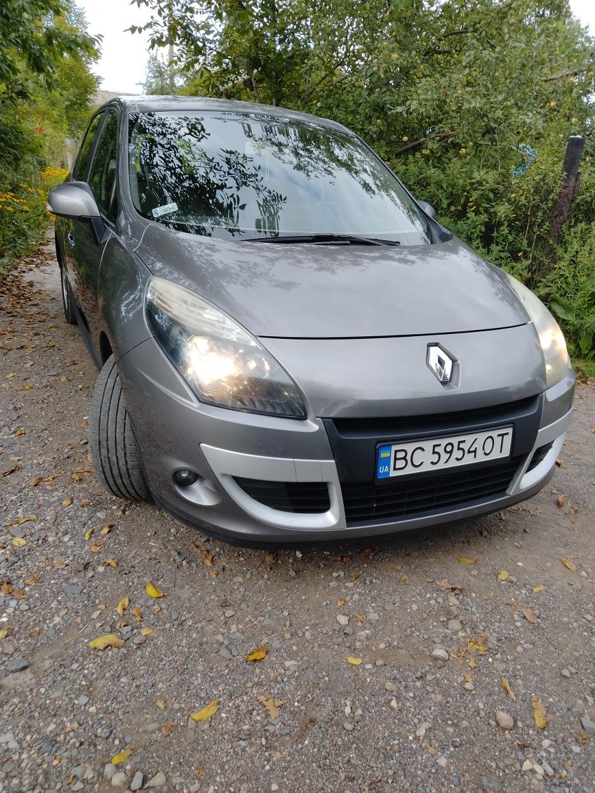 Renault Grand Scenic 2010