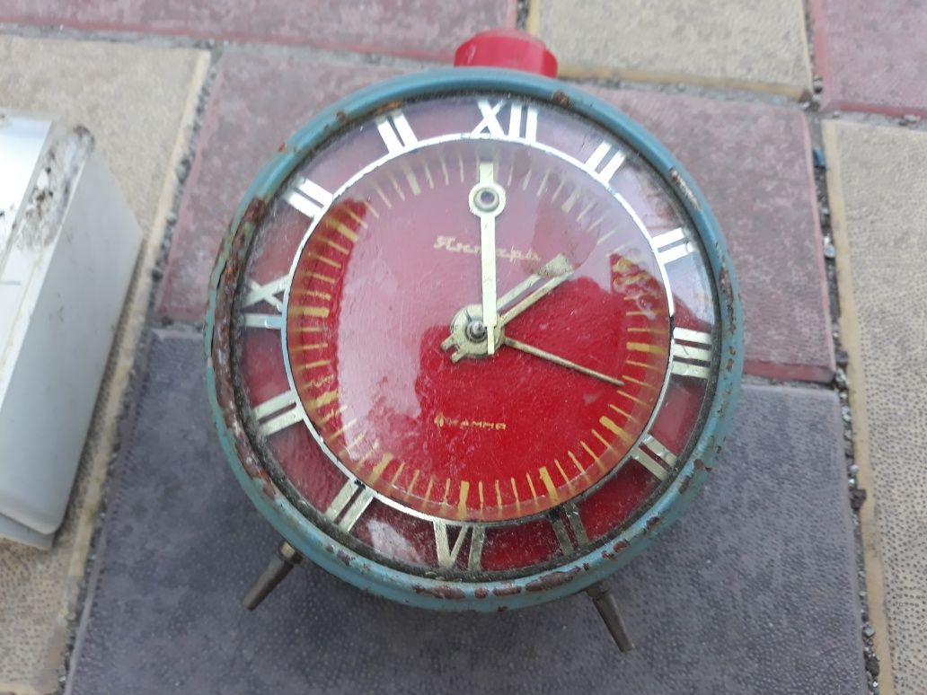 Продам часы СССР