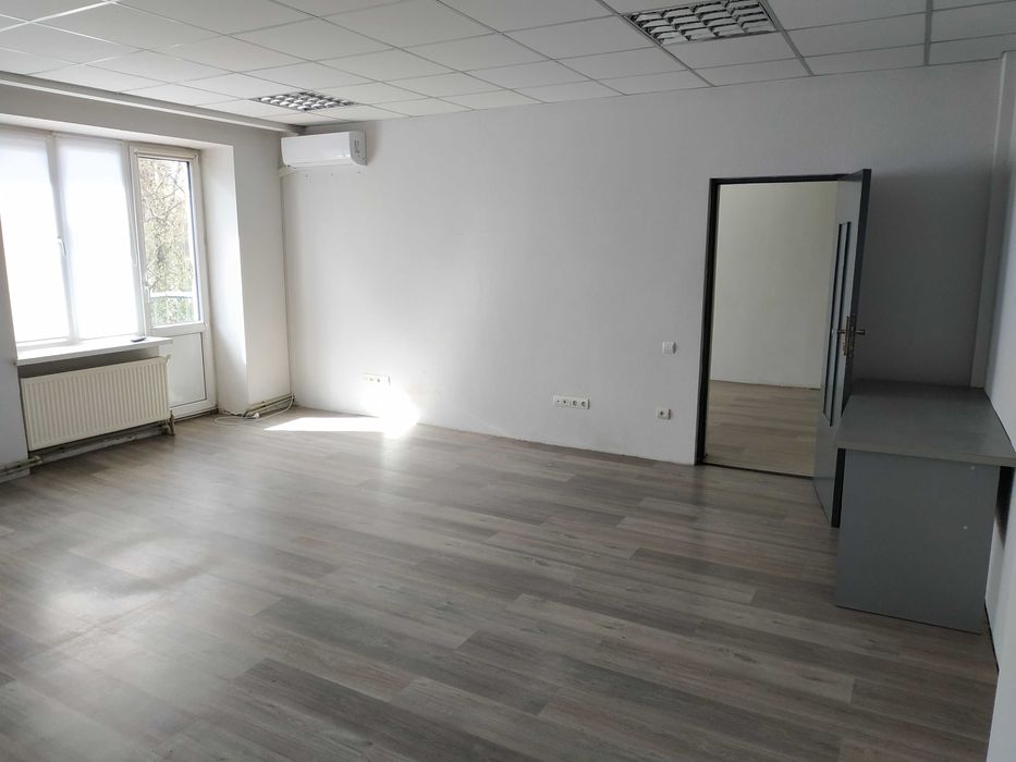 Гарна пропозиція приміщення під оренду в центрі міста